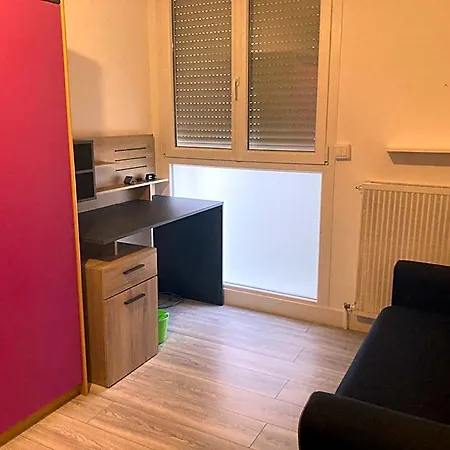 Chez L'habitante Hermes A Homestay *